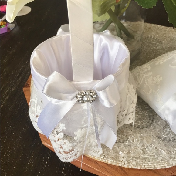 Matching Flower girl dress, basket and pillow - Picture 5 of 6